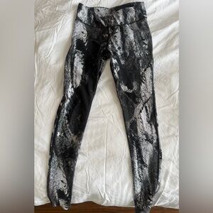 Under Armour Black and Gray Compression Leggings